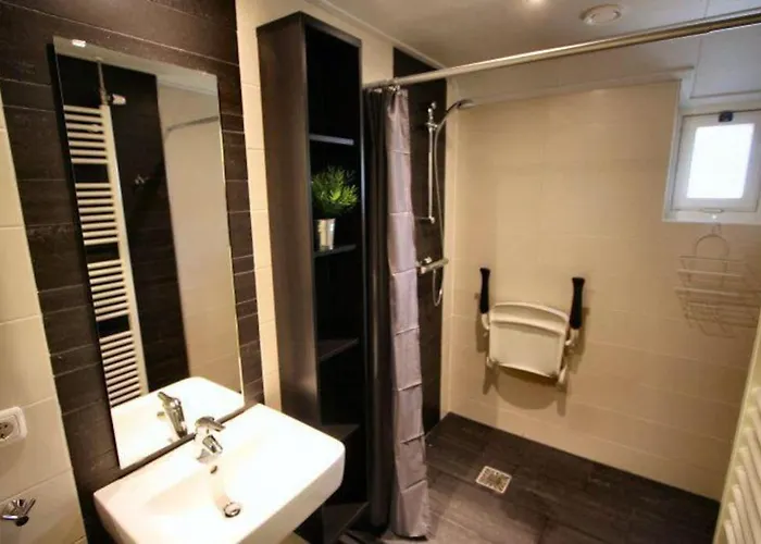 Tatil Evi Familiehuis De Eekhoorn - 16p Otterlo